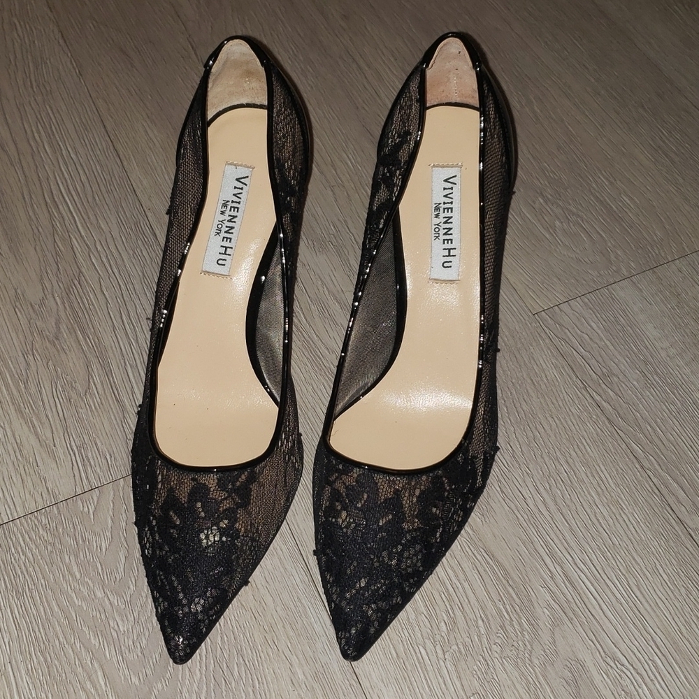 NWOT Vivienne Hu New York Black Lace Shoes Neat Style Heels - Picture 2 of 12